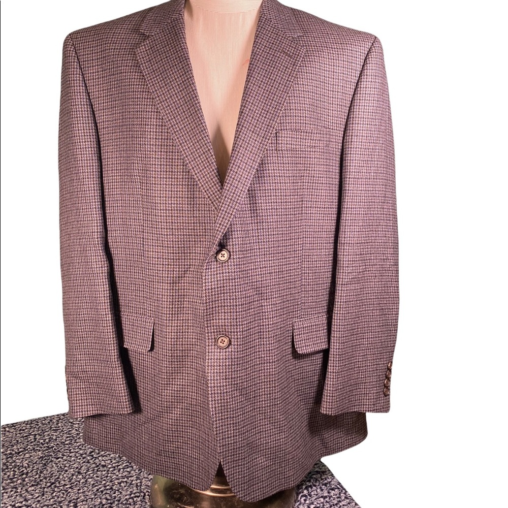 Lauren Ralph Lauren sport coat.  Men’s size 48R.  Excellent preowned con…